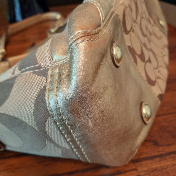 COACH PATCHWORK SIGNATURE MOSAIC GOLD PURSE - Picture 9 of 10